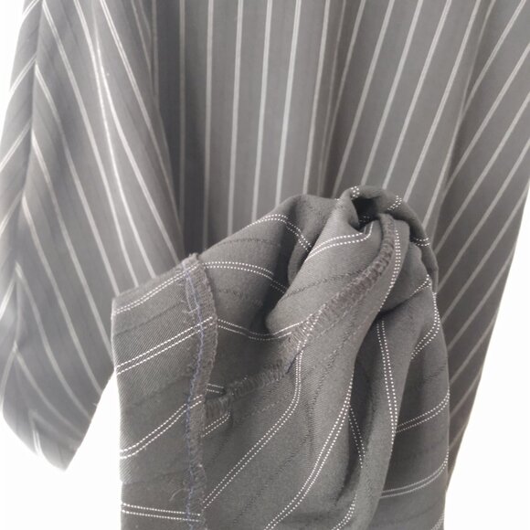 Striped Amish Mennonite Cape Dress 36"B 30.5"W Modest Black White Pinstripe - Picture 8 of 10